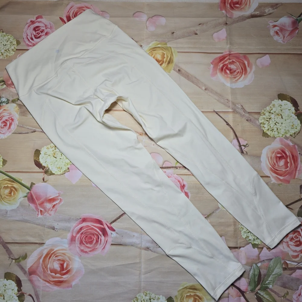 Antonio Melani cream leggings - Picture 2 of 6